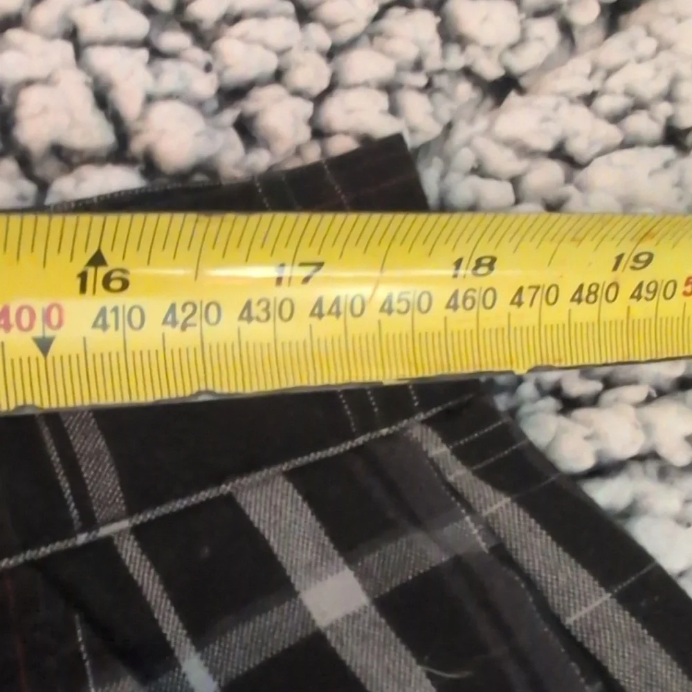 Ripzone | Black and Gray Plaid Men's Shorts - Picture 12 of 15